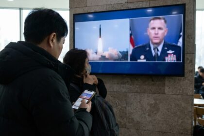 Coreia do Norte lança 2 mísseis em intervalo de três horas; EUA descartam ameaça imediata