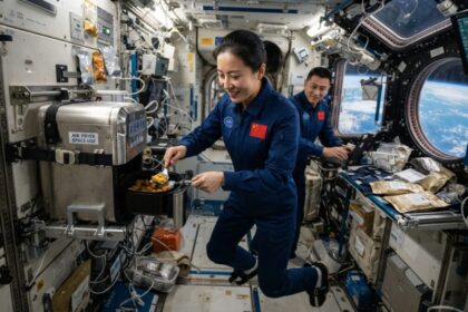 Estação espacial chinesa ganha primeira air fryer projetada para o espaço