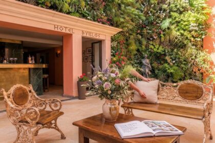 Hotel que ajudou a transformar Saint-Tropez se renova aos 59 anos